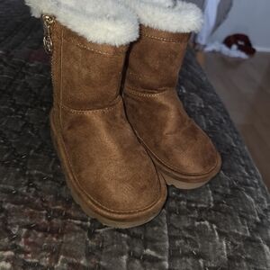 Michael Kors Toddler Brown Faux Fur Lined Winter Boots Sz 7